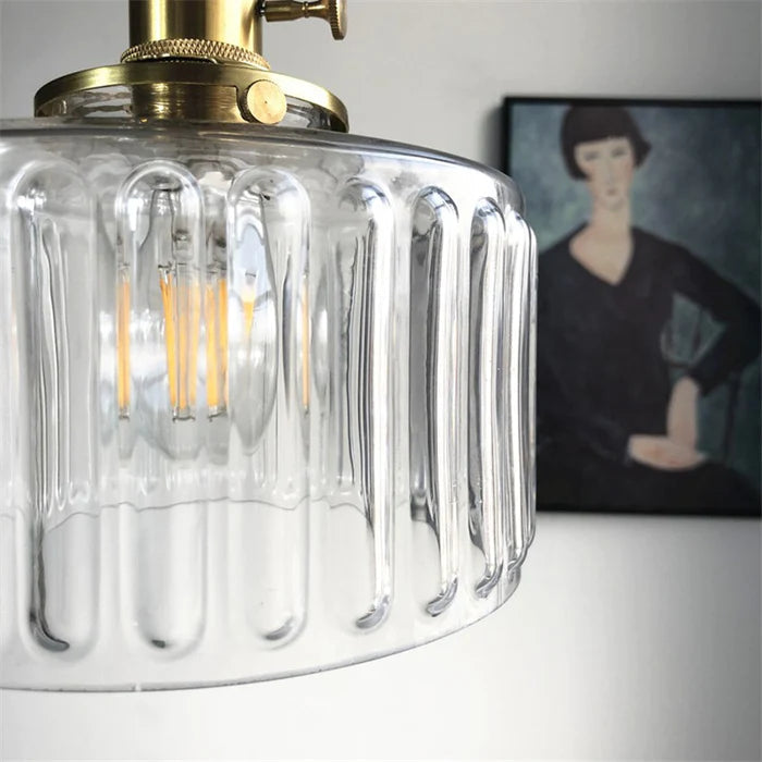 Luminea – Vintage Crystal Pendant Light for a Classic Ambience