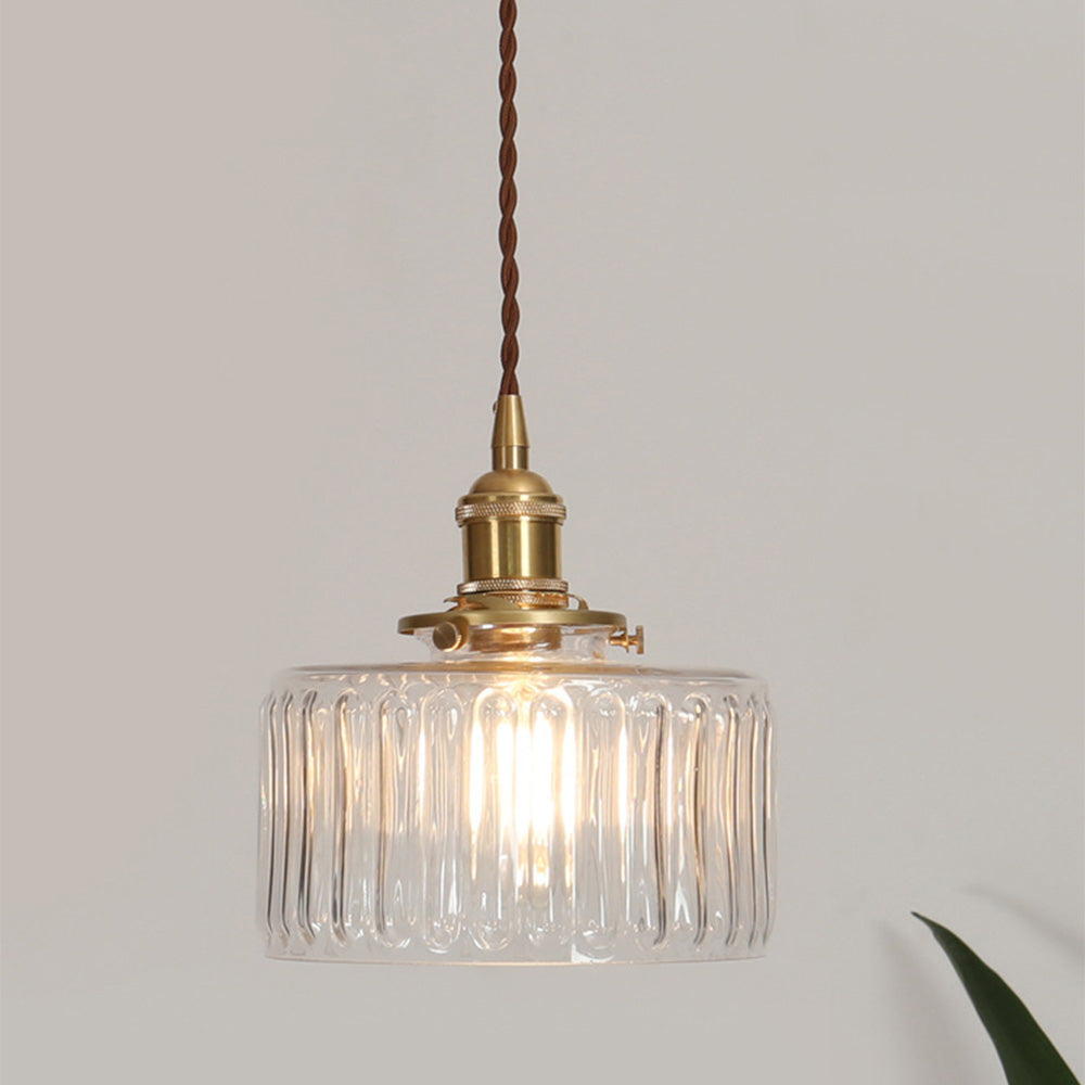 Luminea – Vintage Crystal Pendant Light for a Classic Ambience